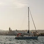 Alojamiento En Sitges, Con Opcion A Tour De Navegacion