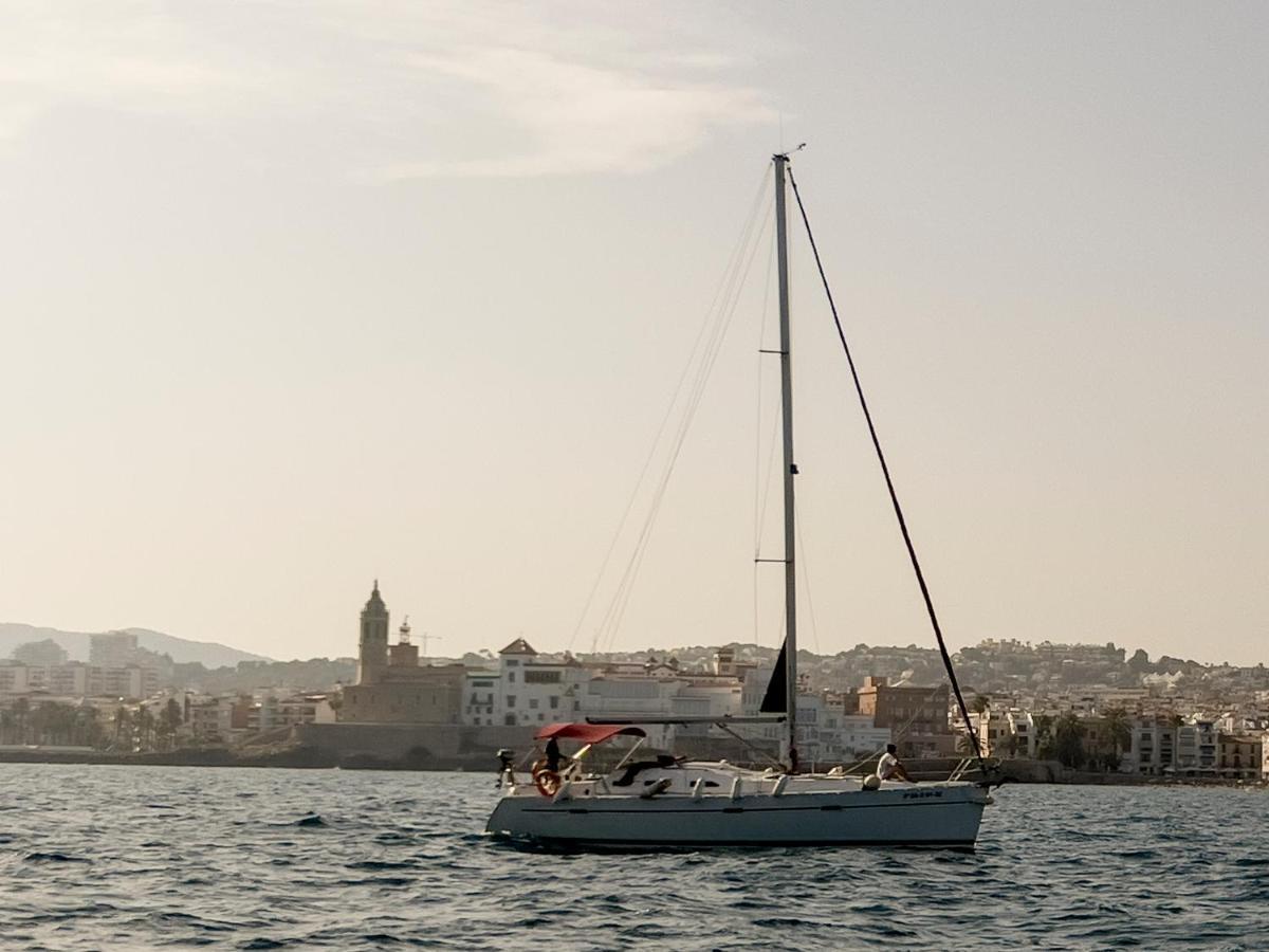 Alojamiento En Sitges, Con Opcion A Tour De Navegacion Botel